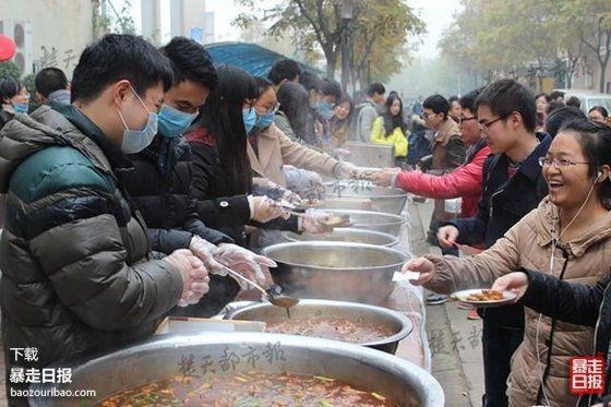 业界良心：高校自养5千斤鱼供2万学生免费吃